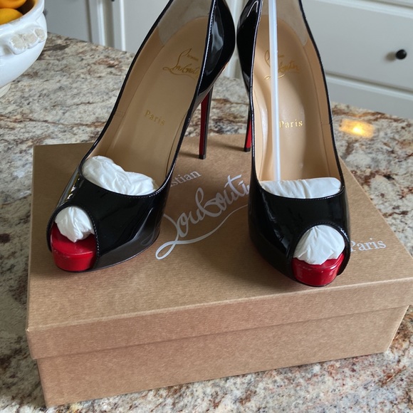 Christian Louboutin brand new shoes never worn. Size 7 shoe, Heel size 120 - Picture 5 of 5
